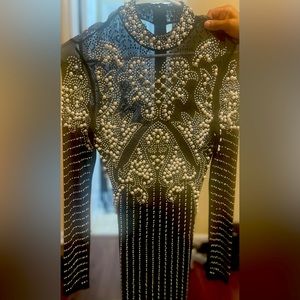 Black dress with pearls. Only worn 1 time!